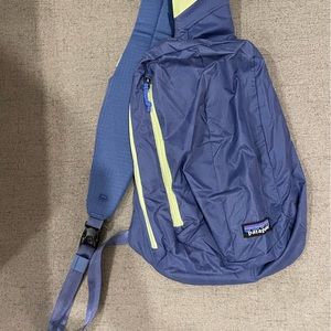 NWT PATAGONIA BLACK HOLE SLING BAG
